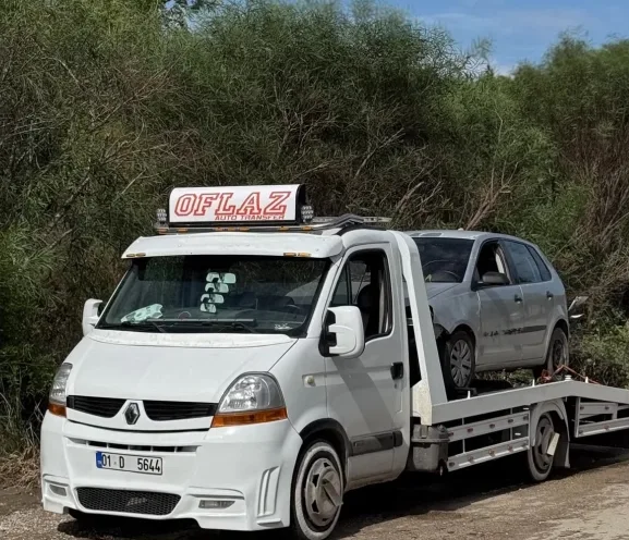 Oflaz oto kurtarma kayar platformlu çekici araç yüklü halde